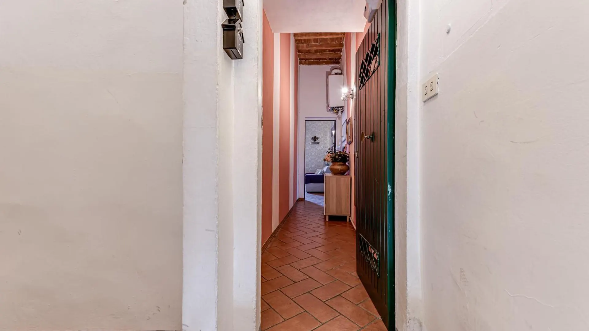 Violet Flat, San Gallo Firenze Apartment  Florence